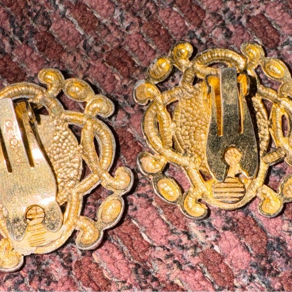 Vintage Large PAOLO GUCCI Medallion Clip Earrings - Rare Find - Picture 3 of 7